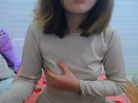 Hannie 26 online show from February 6, 2:53 pm