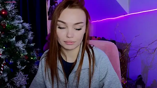 KitsyMoore online show from January 13, 1:05 pm