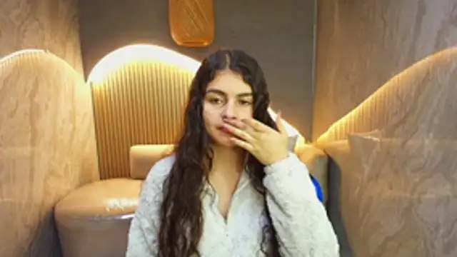 Snapshot of dany_r_ chatting on October 15, 1:00 pm dany r online show from October 15, 1:00 pm