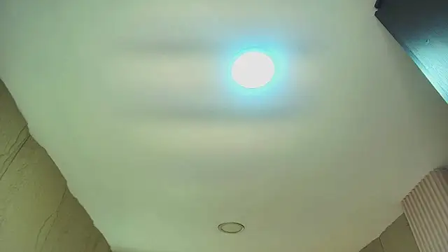 Snapshot of dany_r_ chatting on November 22, 1:10 pm dany r online show from November 22, 1:10 pm