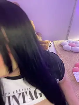 Mericute  online show from June 28, 2:28 am