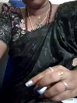 sweetqueen143 online show from November 11, 4:40 pm