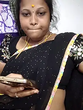 sweetqueen143 online show from May 20, 12:22 pm