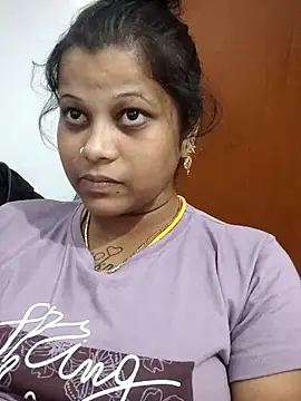 sweetqueen143 online show from June 6, 3:39 pm