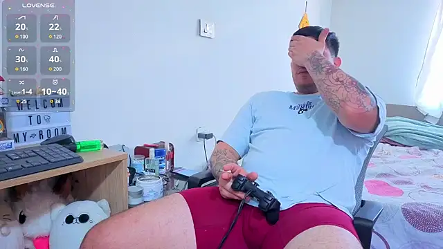 ryden 01 online show from December 4, 4:38 pm