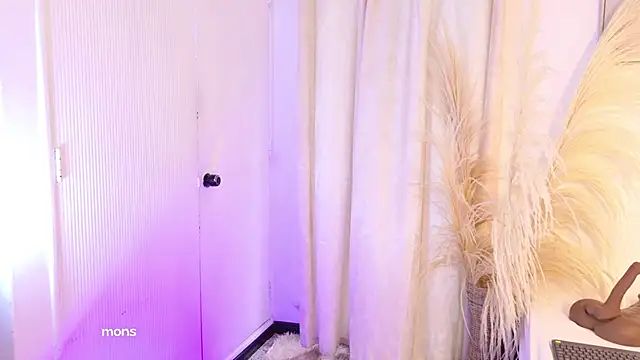 ZoeVolt online show from October 17, 7:38 pm