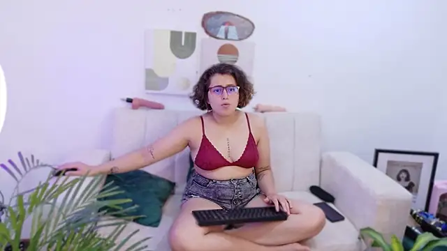 dirty feelena online show from October 19, 5:46 pm