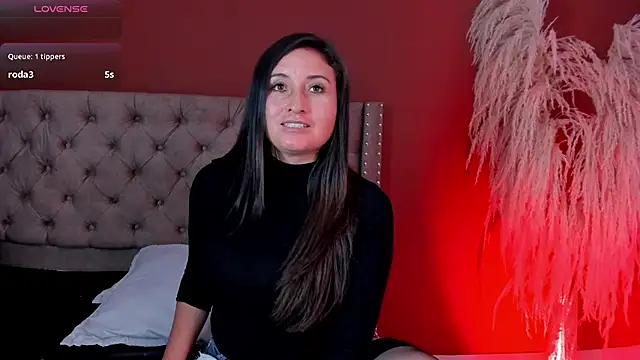 Snapshot of angela_fiory chatting on October 28, 9:39 pm angela fiory online show from October 28, 9:39 pm