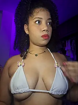 hottielatina online show from November 8, 10:52 pm