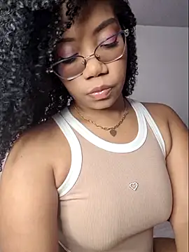 hottielatina online show from November 16, 8:36 pm