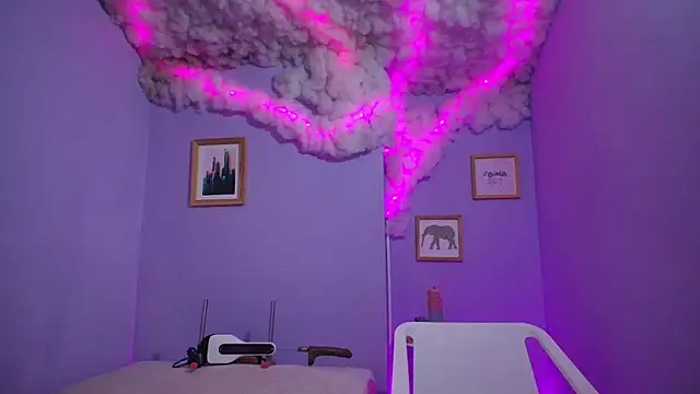 cat nasty online show from March 27, 3:45 pm