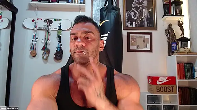 Snapshot of henryhadesflirt chatting on September 24, 12:19 pm henryhadesflirt online show from September 24, 12:19 pm