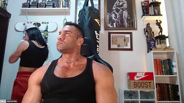 Snapshot of henryhadesflirt chatting on October 13, 8:20 pm henryhadesflirt online show from October 13, 8:20 pm