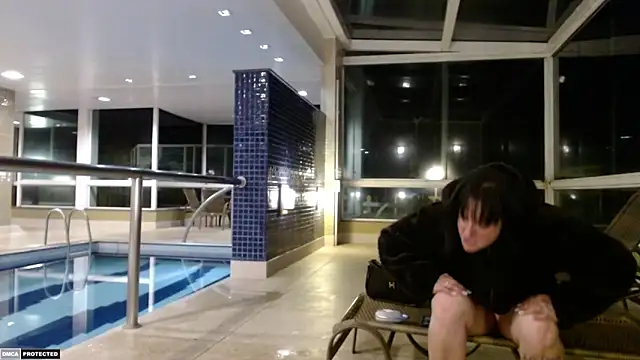 Snapshot of henryhadesflirt chatting on October 25, 10:48 pm henryhadesflirt online show from October 25, 10:48 pm