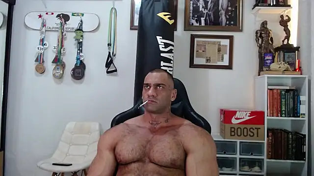 Snapshot of henryhadesflirt chatting on November 15, 1:51 pm henryhadesflirt online show from November 15, 1:51 pm