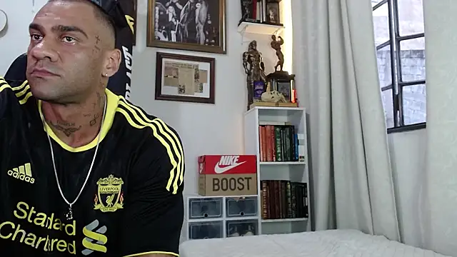 Snapshot of henryhadesflirt chatting on November 16, 8:36 pm henryhadesflirt online show from November 16, 8:36 pm