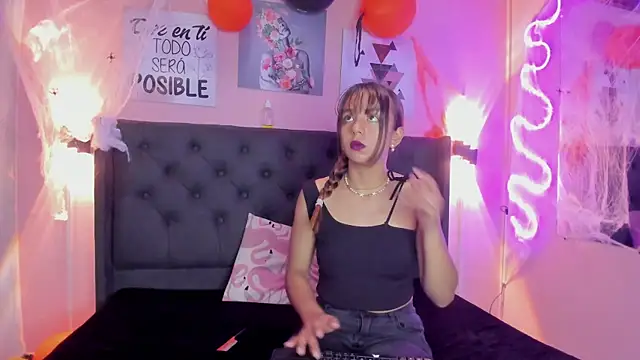 Bluee bombon online show from October 27, 1:15 pm