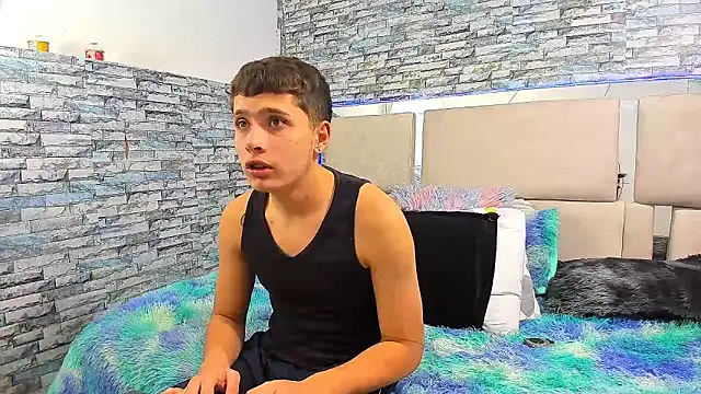 Julian wolf18 online show from October 21, 3:35 pm