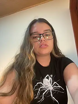 Snapshot of Aphrill chatting on October 28, 9:17 pm Aphrill online show from October 28, 9:17 pm