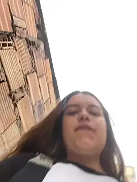 Snapshot of Aphrill chatting on November 22, 8:41 pm Aphrill online show from November 22, 8:41 pm