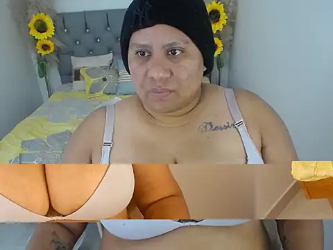 hotlesby valery online show from December 5, 12:14 pm