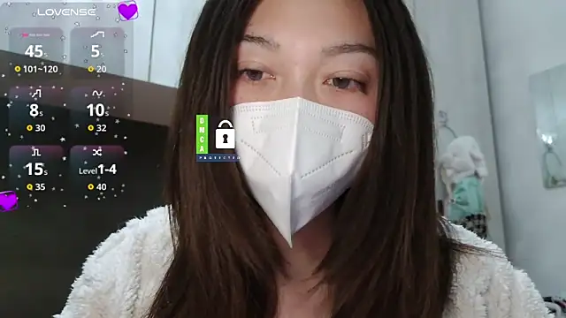 Snapshot of fioralba chatting on April 19, 10:34 pm fioralba online show from April 19, 10:34 pm