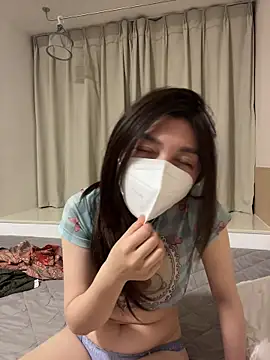 Snapshot of fioralba chatting on June 5, 6:57 pm fioralba online show from June 5, 6:57 pm