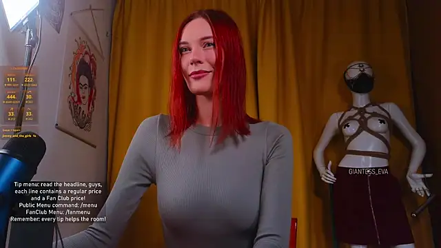 Snapshot of Giantess_Eva chatting on November 12, 5:46 pm Giantess Eva online show from November 12, 5:46 pm