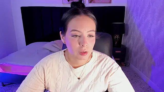 Snapshot of camiladuke7 chatting on October 1, 7:42 pm camiladuke7 online show from October 1, 7:42 pm