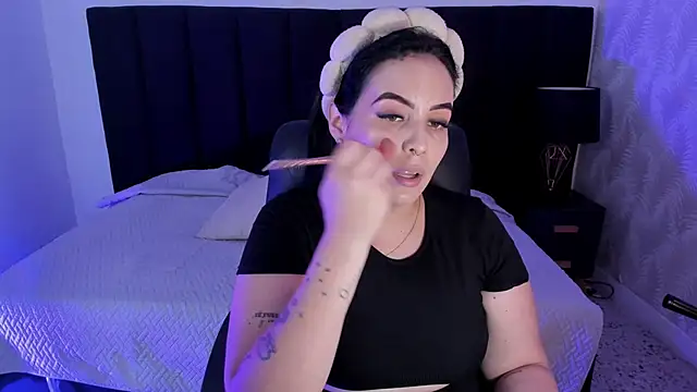 Snapshot of camiladuke7 chatting on October 7, 7:33 pm camiladuke7 online show from October 7, 7:33 pm