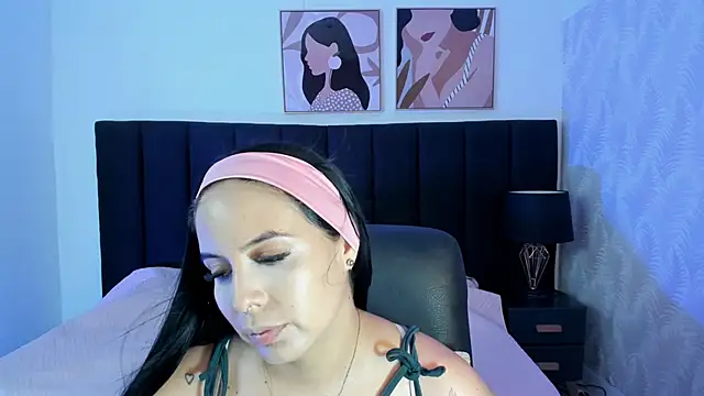 Snapshot of camiladuke7 chatting on October 14, 7:36 pm camiladuke7 online show from October 14, 7:36 pm