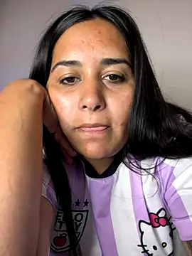 Snapshot of Ayee23-3 chatting on November 1, 6:10 pm Ayee23-3 online show from November 1, 6:10 pm