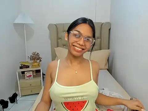 Snapshot of athinawilliams chatting on November 28, 2:03 am athinawilliams online show from November 28, 2:03 am