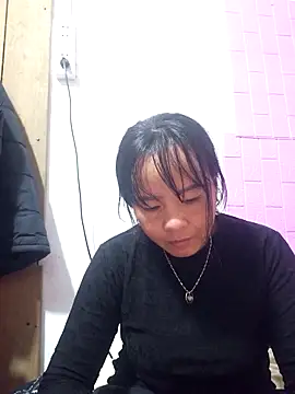 cunconcute online show from November 13, 6:18 pm