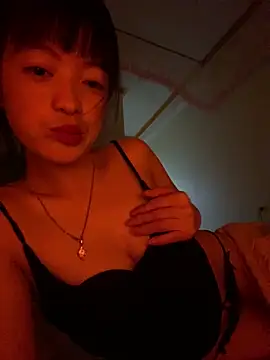 Tramy xx online show from May 31, 2:02 pm