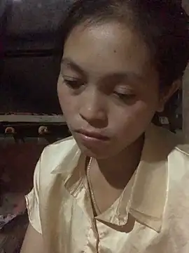 Halyy xx online show from October 14, 3:40 am