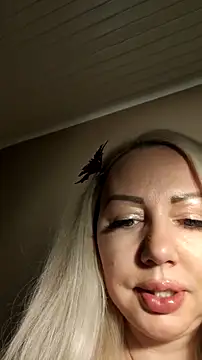 MarinaMargo online show from December 19, 9:33 pm