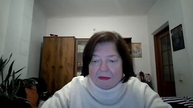 Snapshot of Violet_Pulse chatting on October 16, 2:51 pm Violet Pulse online show from October 16, 2:51 pm