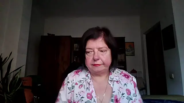 Snapshot of Violet_Pulse chatting on November 15, 12:02 pm Violet Pulse online show from November 15, 12:02 pm