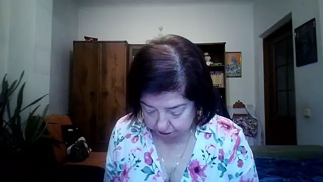 Snapshot of Violet_Pulse chatting on December 1, 9:58 am Violet Pulse online show from December 1, 9:58 am