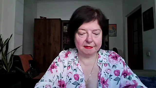 Snapshot of Violet_Pulse chatting on March 10, 10:31 am Violet Pulse online show from March 10, 10:31 am