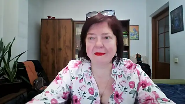 Snapshot of Violet_Pulse chatting on March 25, 4:02 pm Violet Pulse online show from March 25, 4:02 pm