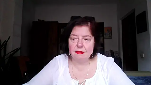 Snapshot of Violet_Pulse chatting on March 27, 12:49 pm Violet Pulse online show from March 27, 12:49 pm