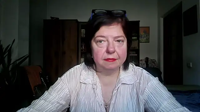 Snapshot of Violet_Pulse chatting on March 31, 1:44 pm Violet Pulse online show from March 31, 1:44 pm