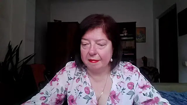 Snapshot of Violet_Pulse chatting on April 2, 9:51 am Violet Pulse online show from April 2, 9:51 am