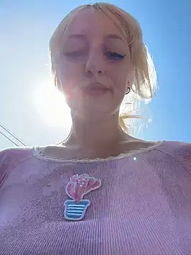 RonnieKiss online show from February 6, 6:40 am