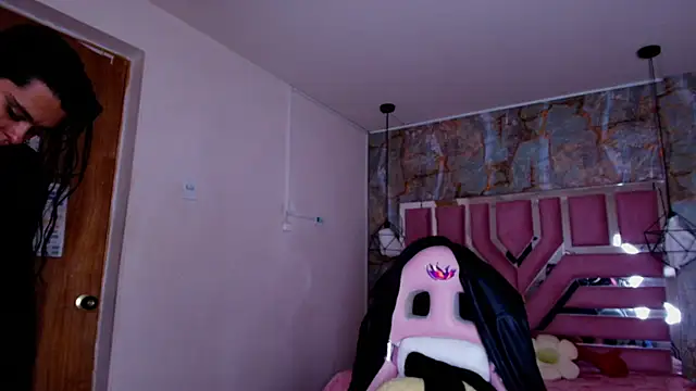 lorem adams online show from September 26, 12:20 pm