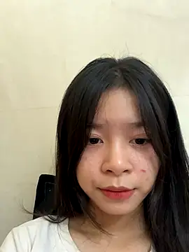 Snapshot of mau15_ chatting on October 9, 11:30 am mau15 online show from October 9, 11:30 am