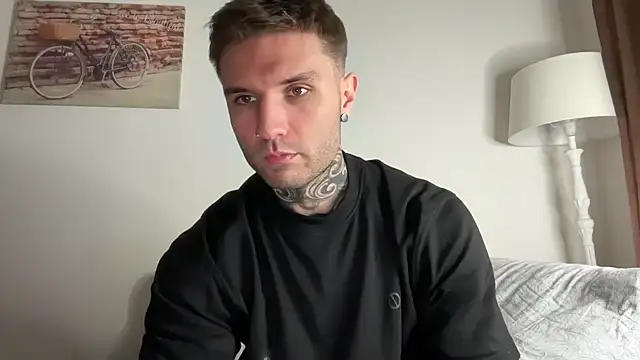 Larsskeet online show from October 9, 1:20 pm