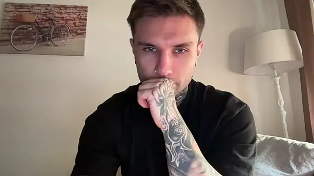 Larsskeet online show from October 20, 1:55 pm